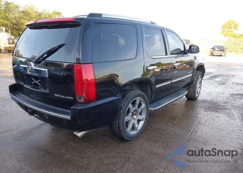2013 Cadillac Escalade Luxury z USA, uszkodzony, nr VIN 1GYS3BEF0DR200347